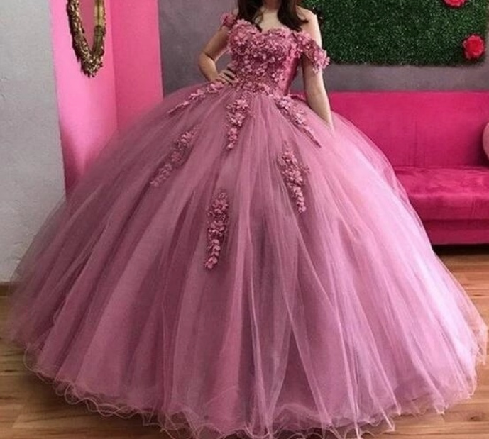 Ball Linie Brautkleid Schulterfrei mit Blumen in Flieder