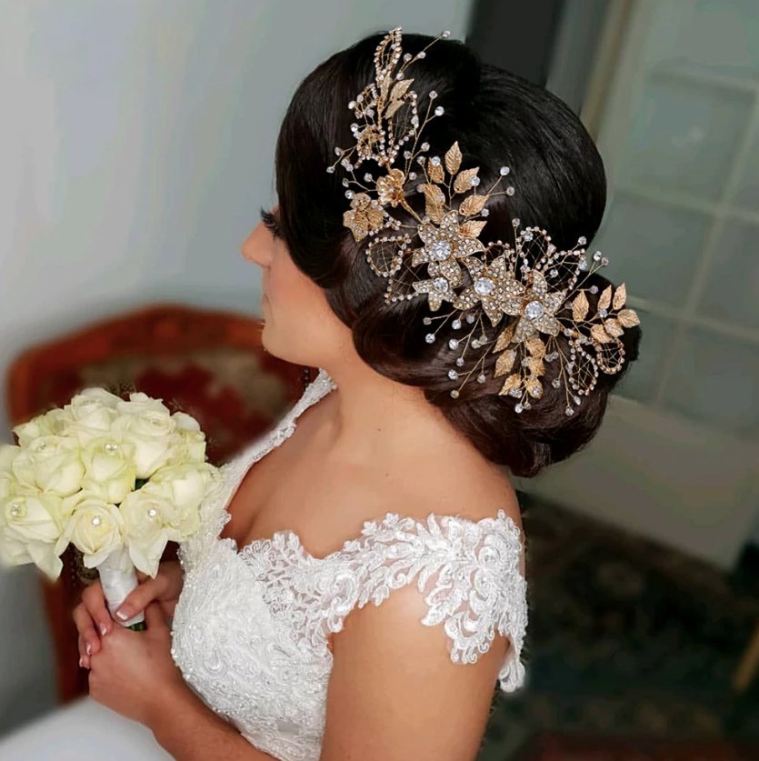 Braut Haarschmuck Maximiliane in Gold mit Blumen Perlen Strass