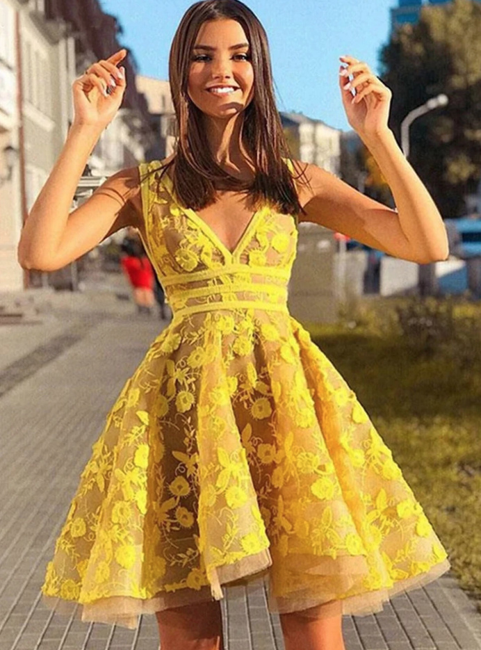 A Linie Mini Cocktailkleid für Hochzeitsgäste in Gelb mit Blumenspitze