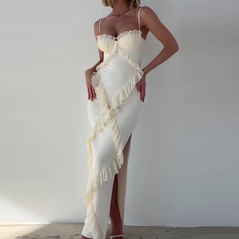 Spaghettiträger Bleistift Standesamtkleid mit Cut Out und Rüschen