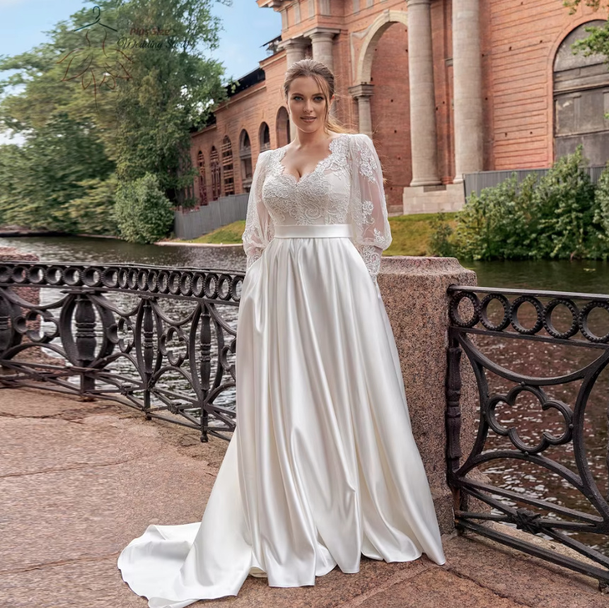 A Linie Langarm Brautkleid Bergild mit Spitze und Pinselschleppe