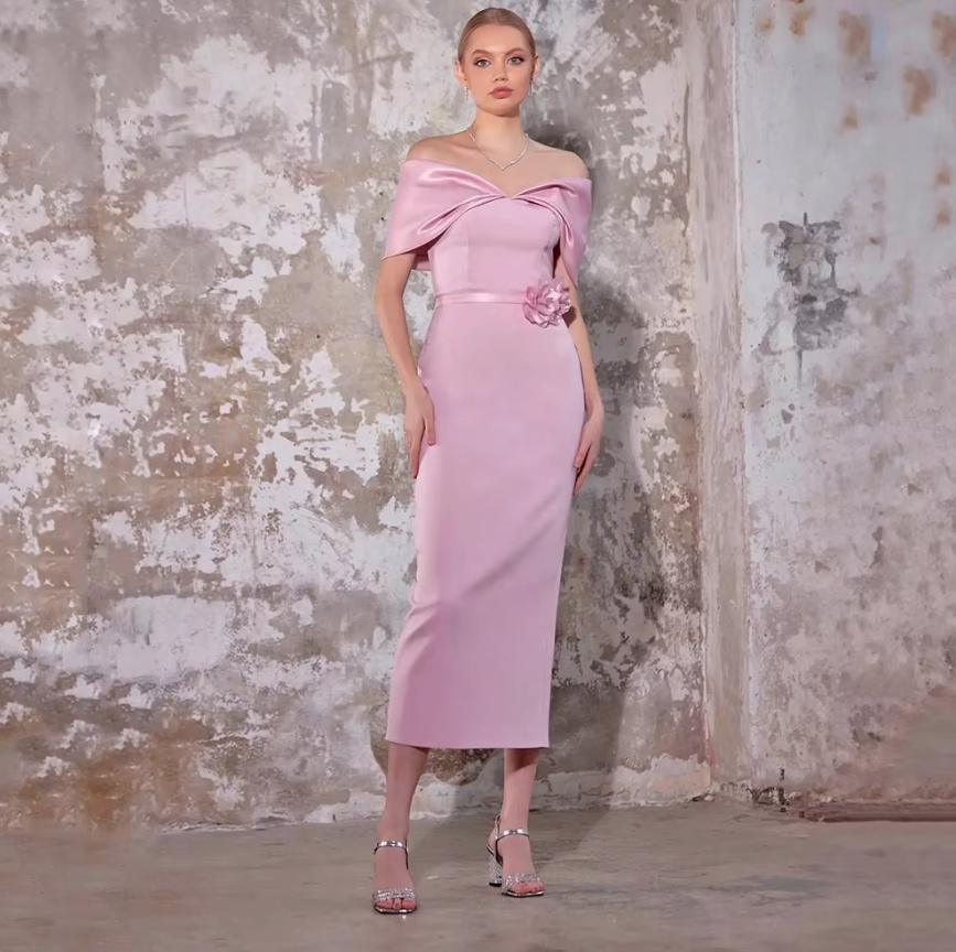 Schulterfreies Satin Kleid Elegant für Hochzeitsgäste in Rosa Wadenlang