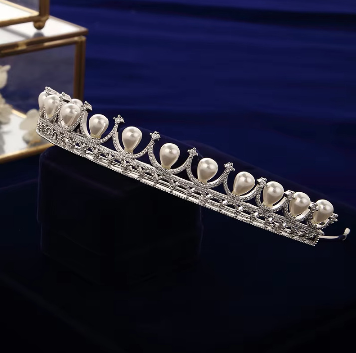 Wunderschöne Perlen Braut Tiara Diadem Chantal Silber